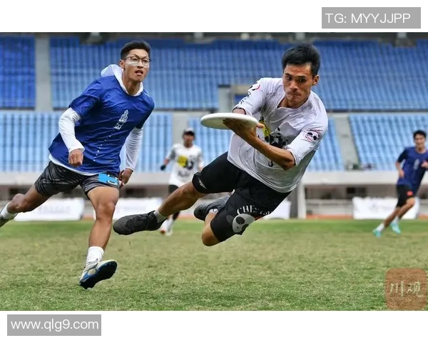 成都飞盘队中路突破创新策略解析与战术演变探讨MBA