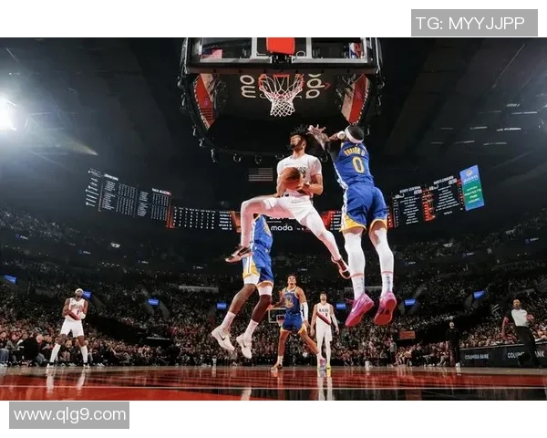 2010年4月14日勇士与开拓者的激烈对决回顾与精彩瞬间分析