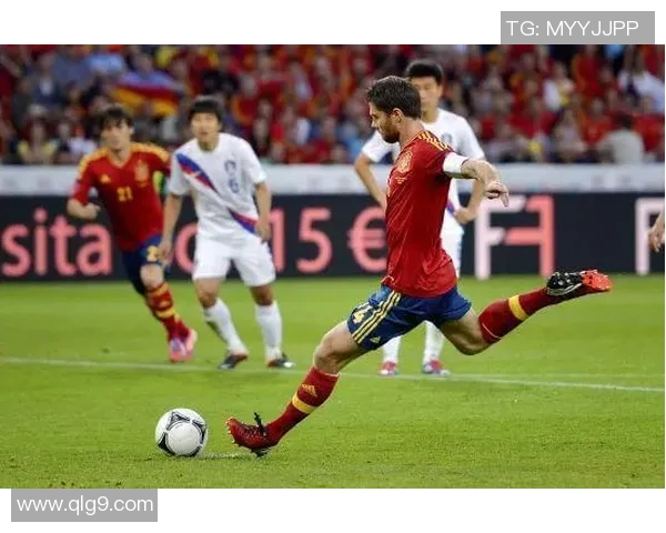 周敏独家解析足球技巧与战术分享助你提升球场表现