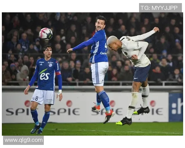 拉瓦勒与第戒的激烈对决揭示足球战术与团队合作的重要性