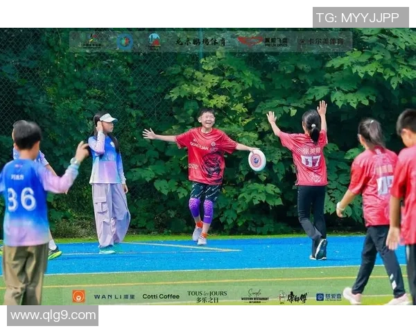 广州飞盘队默契配合探讨与战术分析聚焦飞盘运动发展